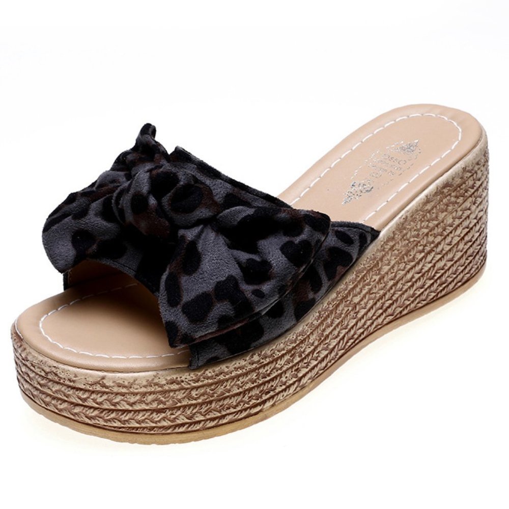 Slip-on Grey & Black Leopard Print High Wedges